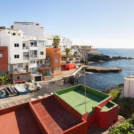 Nyaraló Home2book Stunning Sea Front House *