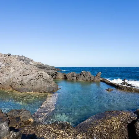 بيت للعطل Home2book Stunning Sea Front House