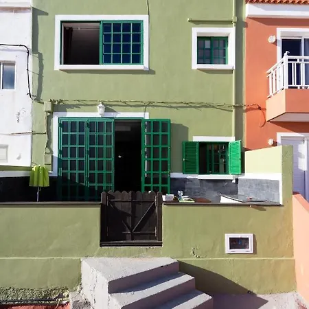 Home2book Stunning Sea Front House * El Escobonal